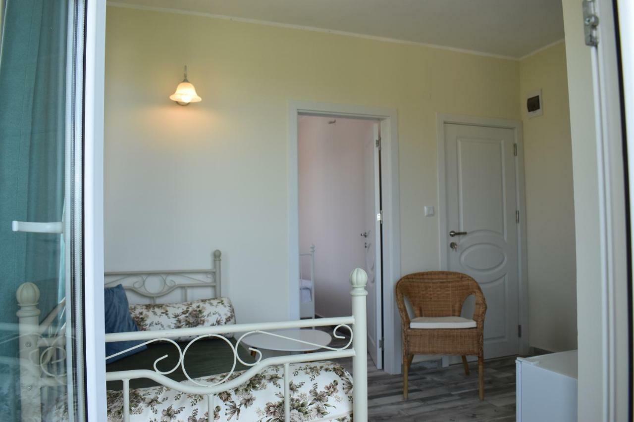 Синя Луна Hotel Lozenets Exterior foto