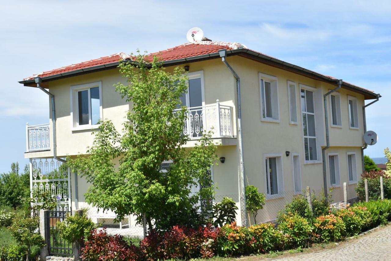 Синя Луна Hotel Lozenets Exterior foto